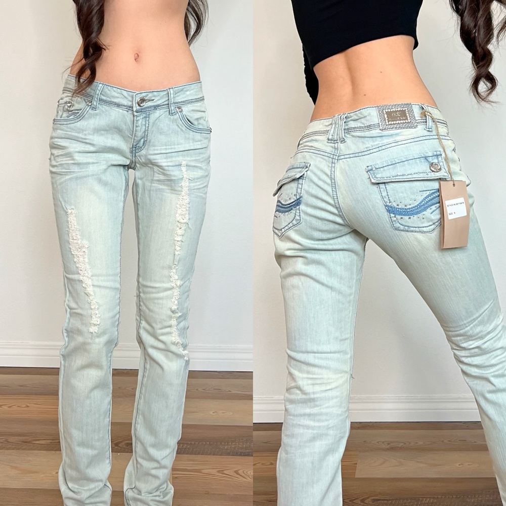 Low-rise Rhinestoned Bedazzled Embellished Jeans
